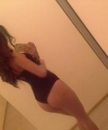 У меня есть талант и умение превратить каждую встречу в незабываемый опыт, полный страсти и эмоций. Великолепная внешность и соблазнительные формы не оставят тебя равнодушным. В моем арсенале ты найдешь множество возбуждающих услуг, которые по достоинству оценят самые требовательные мужчины. А самое главное, у меня есть отличные отзывы, которые подтверждают мою профессиональность и неподдельное удовольствие, которое я могу тебе подарить. Забудь обо всех заботах и расслабься в моих нежных объятиях. Жду тебя в Москве, готовая исполнить самые сокровенные желания.💫💕✨ 11616, 27 лет